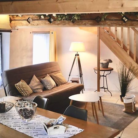 La Cabane Du Chasseur Flines-Les-Mortagne Екстериор снимка